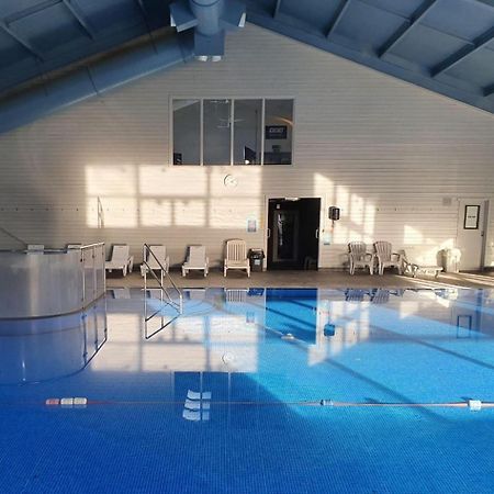 Cornwall Family Friendly Villa With Free Use Of Pool, Soft Play, Mini Golf, Tennis, Gym, Fitness Classes, Sauna And Ice Baths Ньюки Экстерьер фото