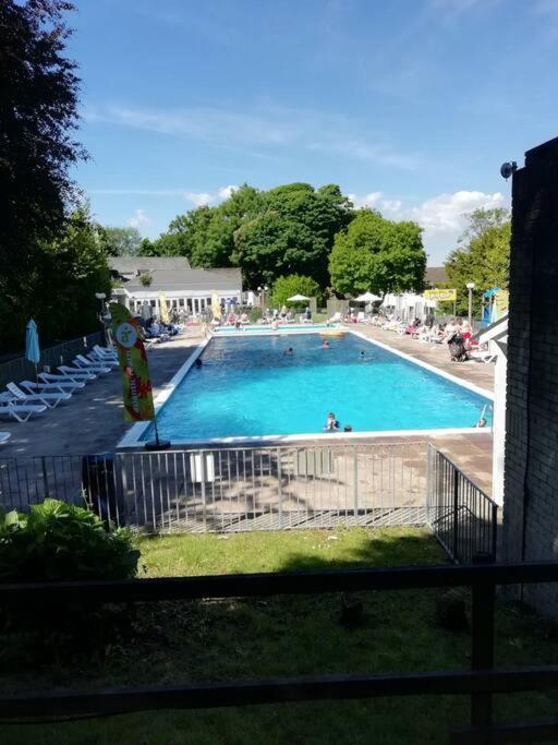 2 Bed Villa With Full Use Of Site Facilities Ньюки Экстерьер фото