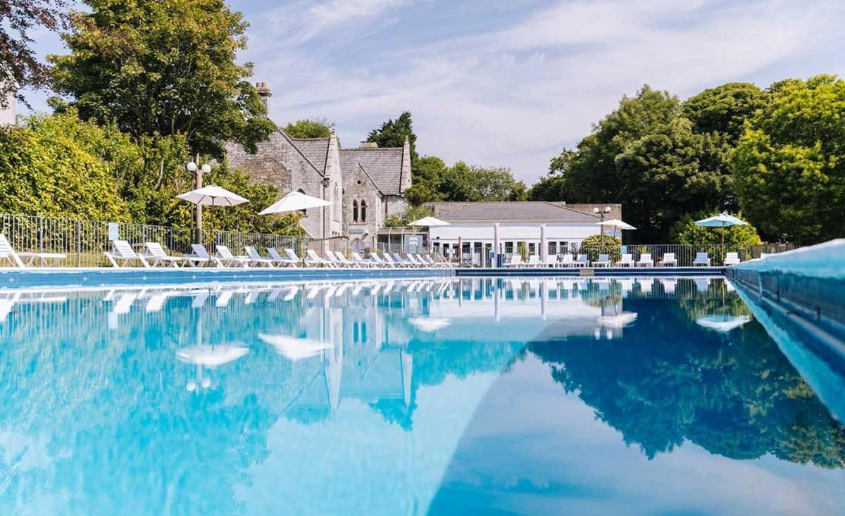 Cornwall Family Friendly Villa With Free Use Of Pool, Soft Play, Mini Golf, Tennis, Gym, Fitness Classes, Sauna And Ice Baths Ньюки Экстерьер фото