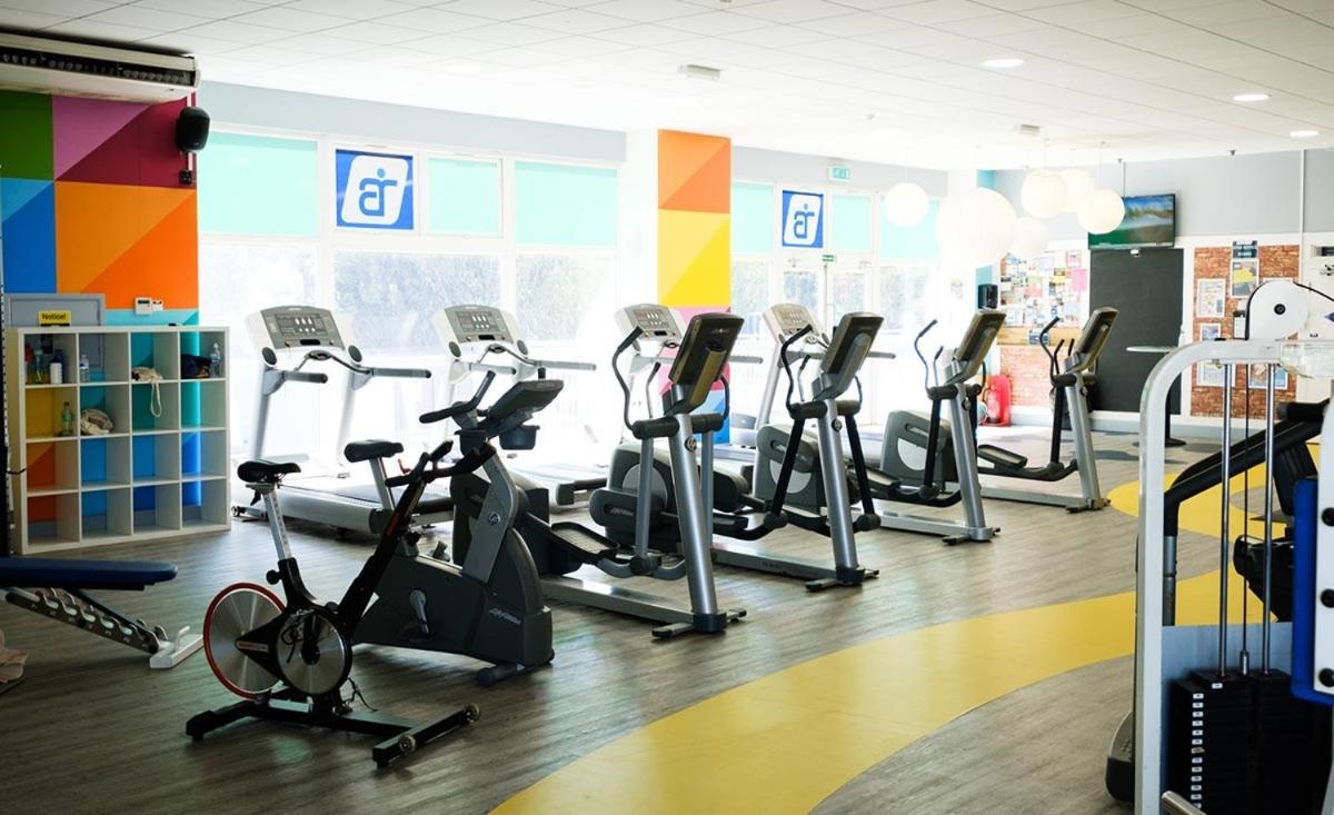 Cornwall Family Friendly Villa With Free Use Of Pool, Soft Play, Mini Golf, Tennis, Gym, Fitness Classes, Sauna And Ice Baths Ньюки Экстерьер фото